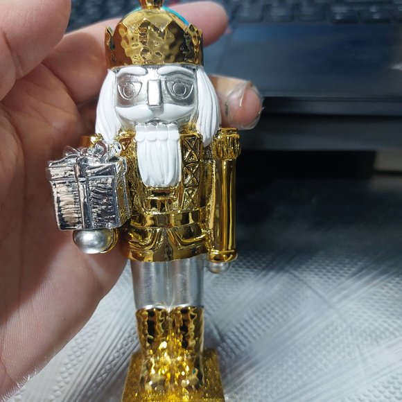 MICHAEL ARAM Nutcracker Ornament Gold Glitters Beautiful - Picture 4 of 12